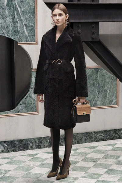 Look 27